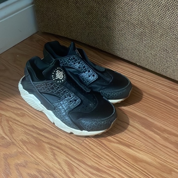 Black Huarache Nike - Picture 4 of 5